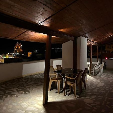 Gumus Hotel Ortahisar Bagian luar foto